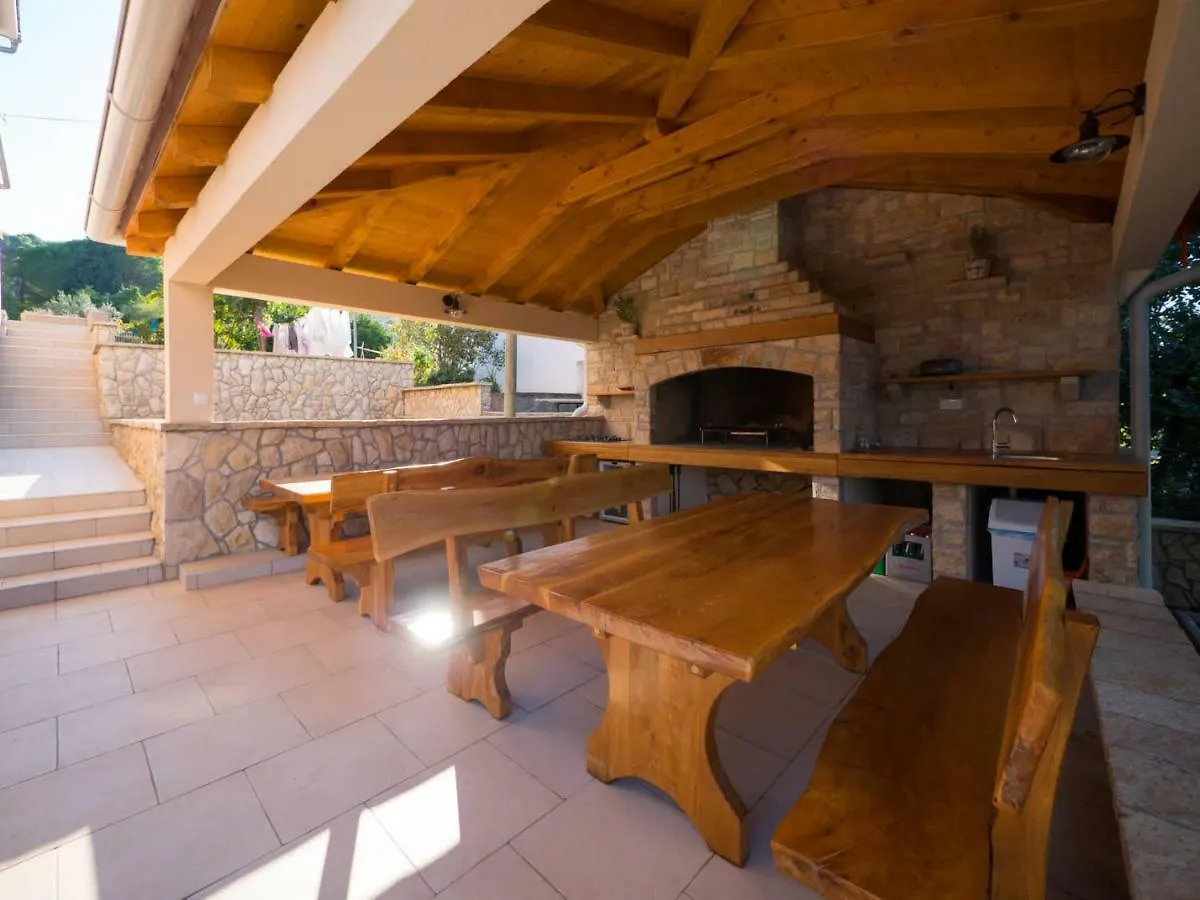 Apartment Villa Bobic Kraj